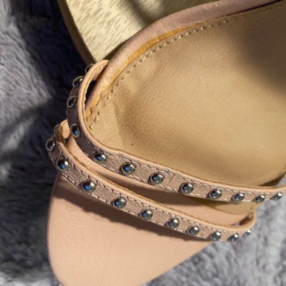 🌺 Steve Madden Wish blush ankle strap stud sandals - Picture 4 of 6